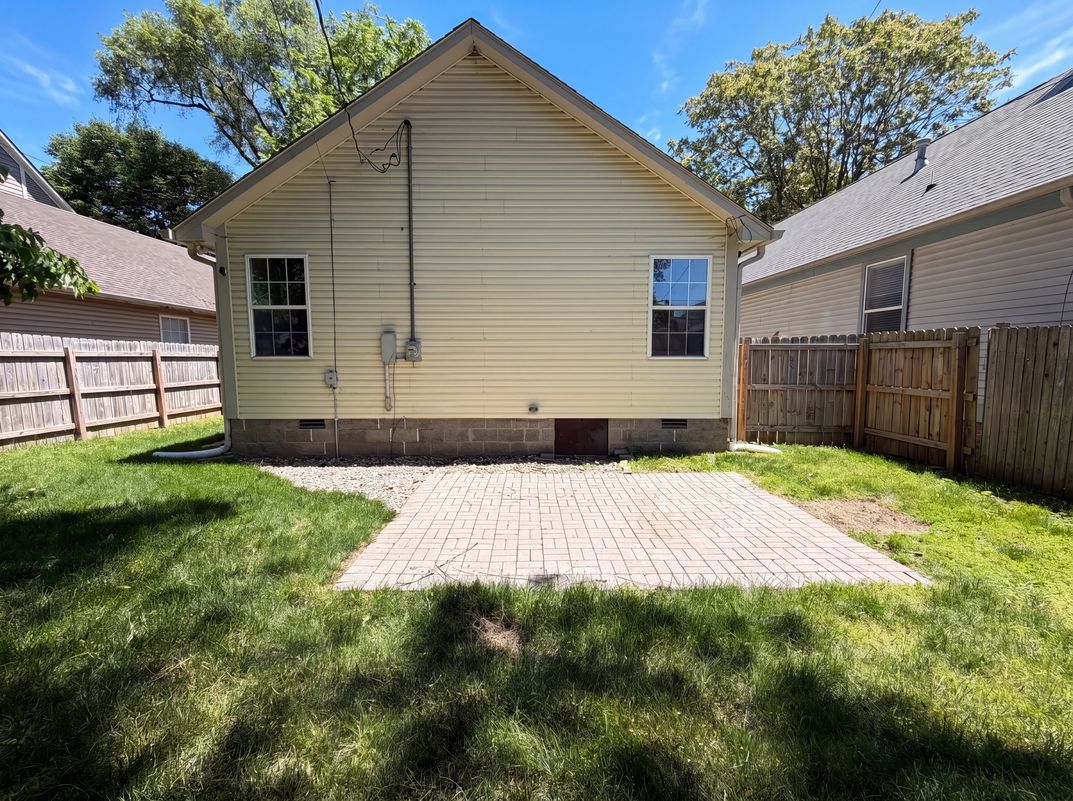 Photo 5 of 15 of 2242 N Alabama St, Indianapolis, IN