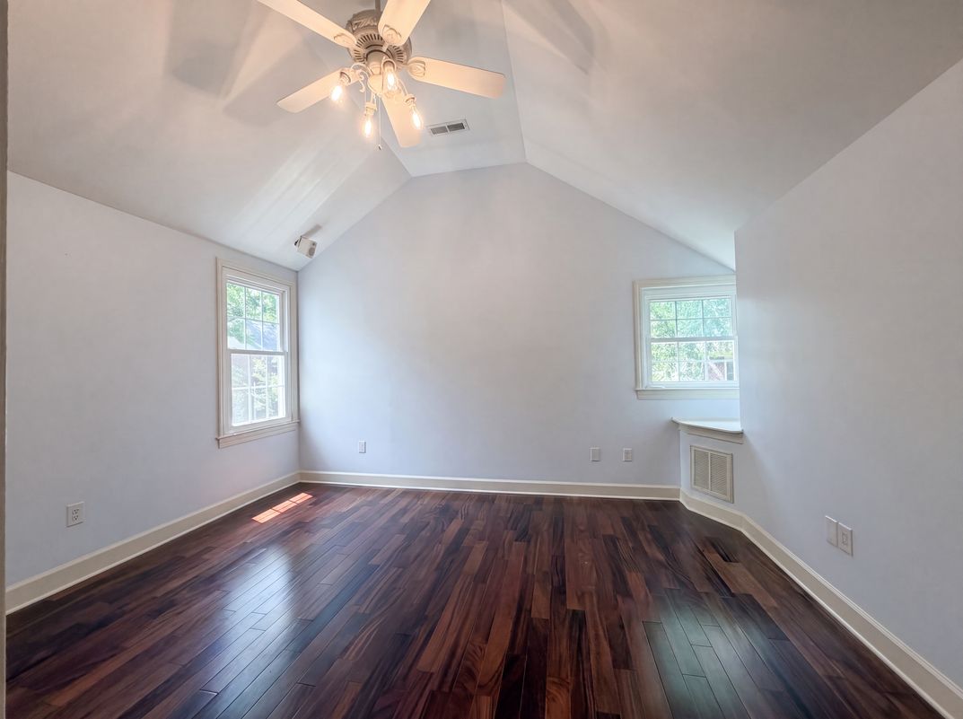 Photo 4 of 23 of 608 Estes Rd, Nashville, TN