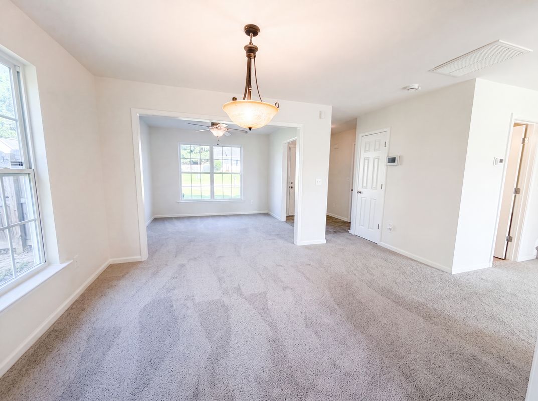 Photo 8 of 24 of 324 Keystone Dr, Hopkins, SC