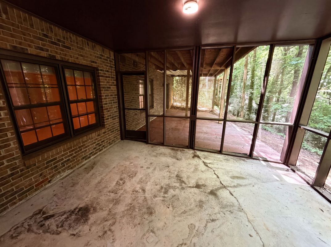 Photo 37 of 46 of 2360 Kimbrough Ct, Atlanta, GA