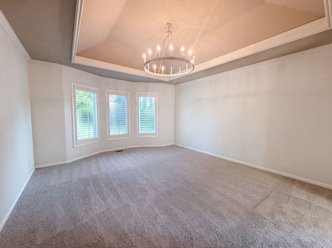Photo 11 of 34 of 6003 N Cosby Ct, Kansas City, MO