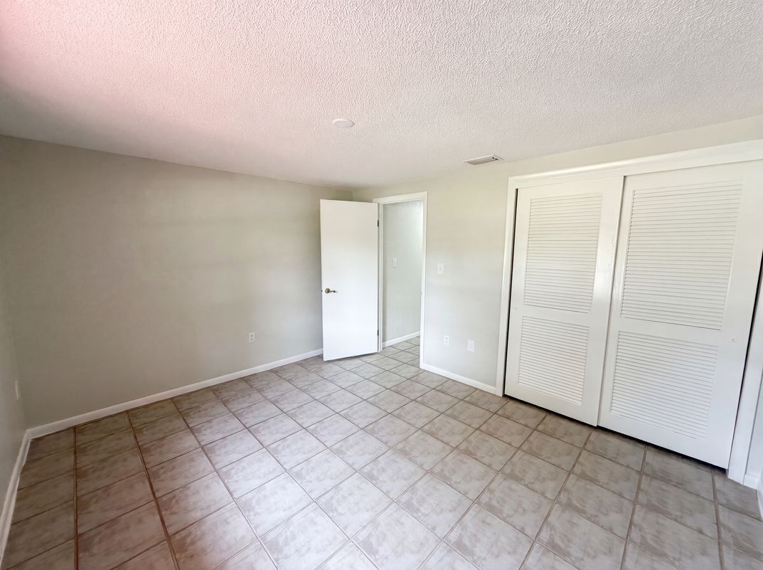 Photo 12 of 24 of 8 Bumelia Ct, Homosassa, FL