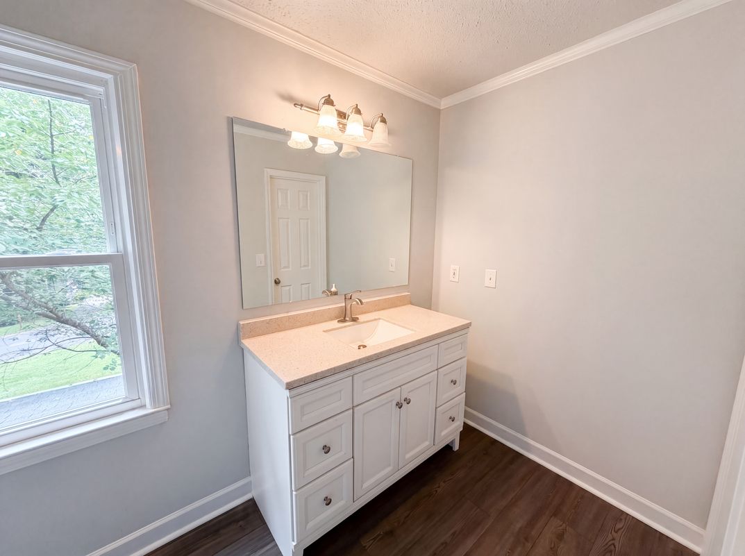 Photo 18 of 22 of 3029 Southampton Cir, Gastonia, NC