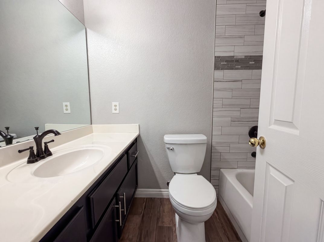 Photo 7 of 22 of 1800 Edmond St, Las Vegas, NV