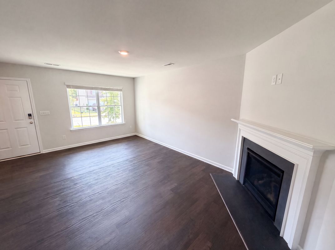 Photo 7 of 23 of 7244 Finnigan Rd, Charlotte, NC