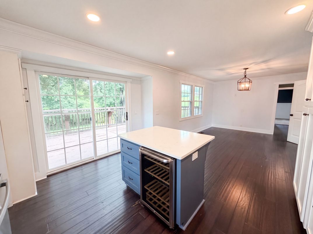 Photo 8 of 26 of 102 S Valley Rd, Hendersonville, TN