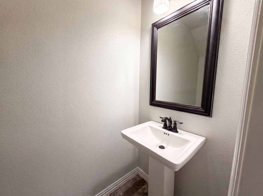 Photo 20 of 27 of 400 Blue Star Ct, Burleson, TX