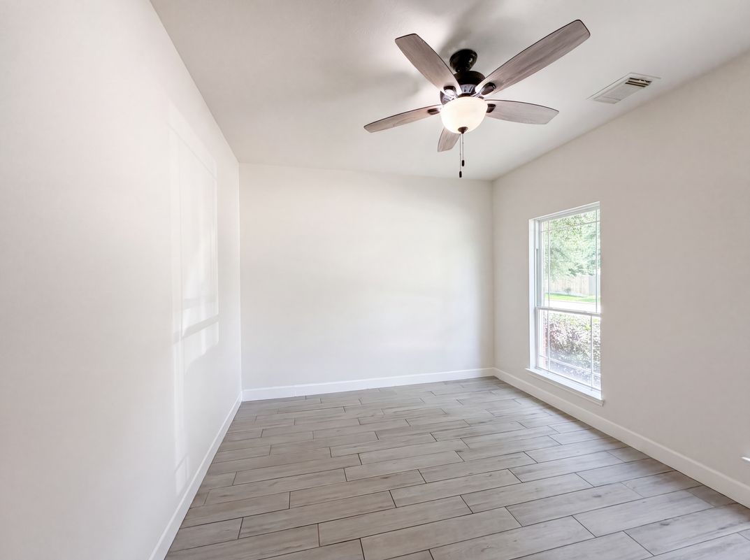 Photo 4 of 24 of 19438 Otter Trail Ct, Katy, TX