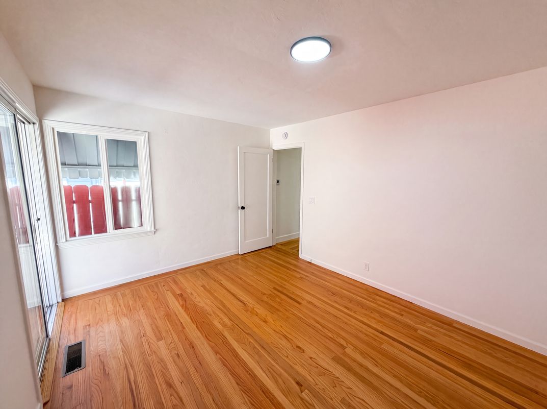 Photo 11 of 26 of 624 Sapphire St, Redwood City, CA