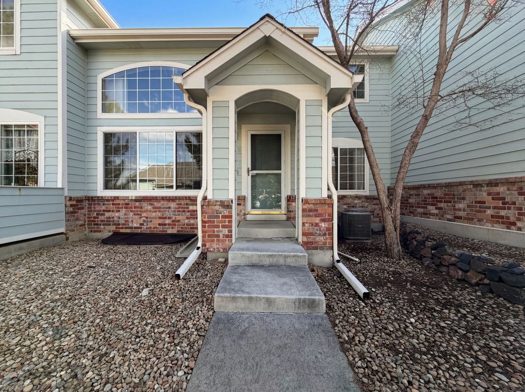 Property photo 1 of 9580 Brentwood Way Unit D