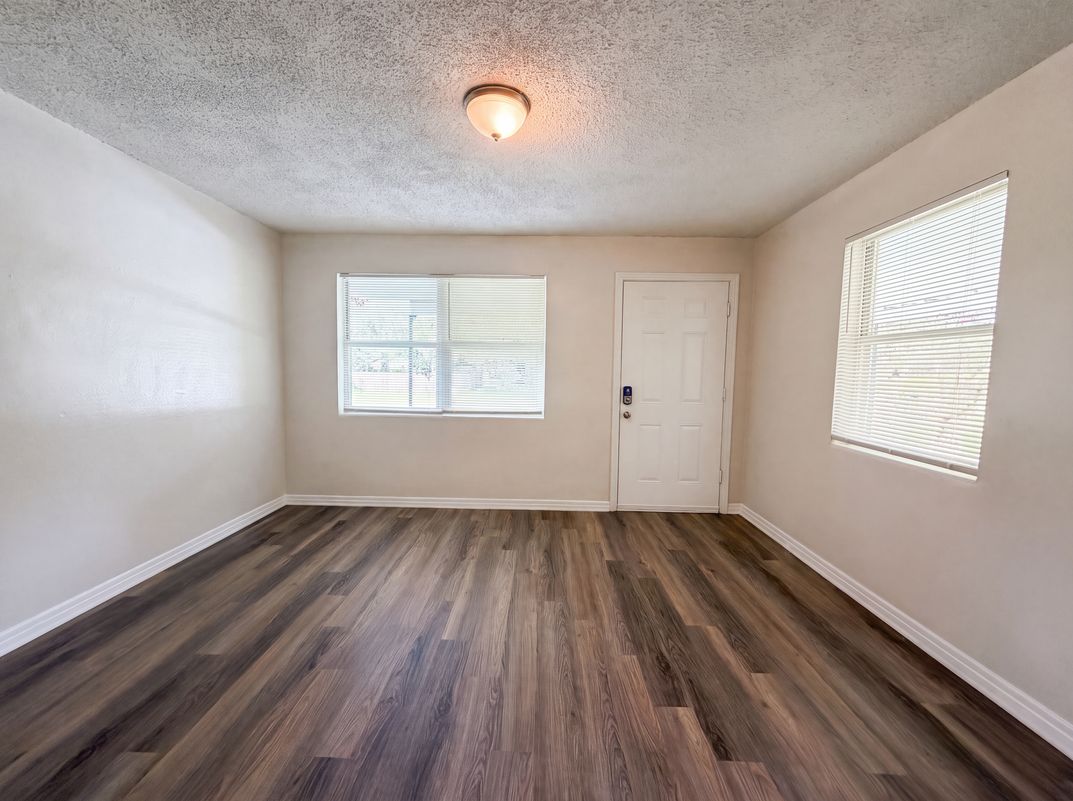 Photo 12 of 20 of 3740 Ballejo Ct W, Jacksonville, FL