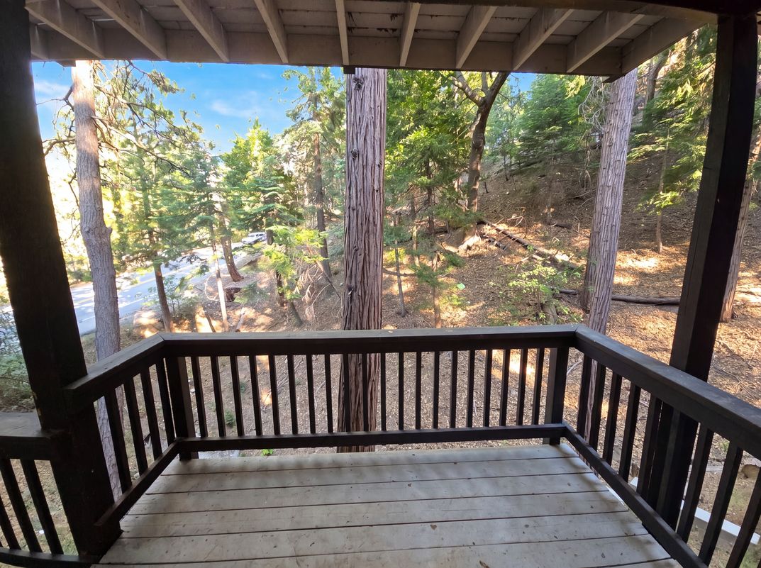 Photo 27 of 31 of 472 Brentwood Dr, Lake Arrowhead, CA