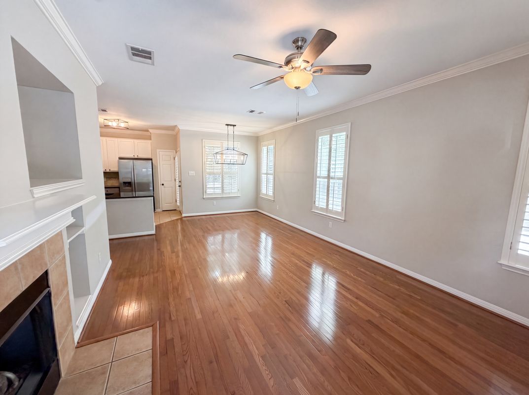 Photo 9 of 22 of 8518 Cahill Dr, Austin, TX