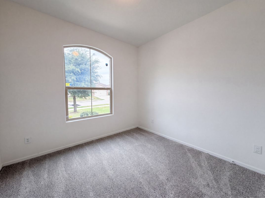 Photo 10 of 16 of 748 Wylie St, Crowley, TX