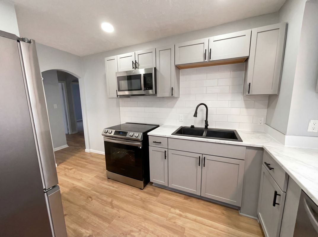 Property photo 2 of 17409 Mapleboro Ave