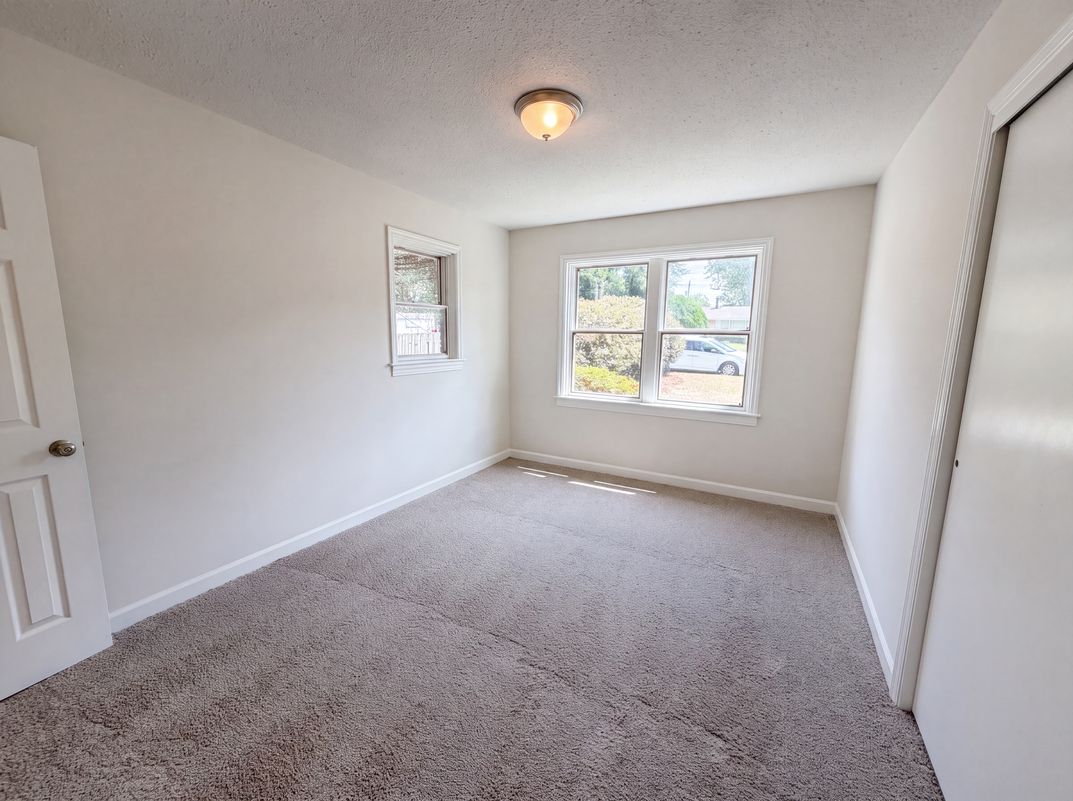 Photo 10 of 18 of 1810 Pennfield Dr, Columbia, SC