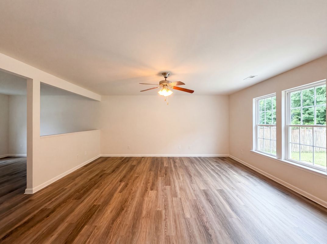 Photo 7 of 26 of 5503 Hardie Farm Dr, Greensboro, NC