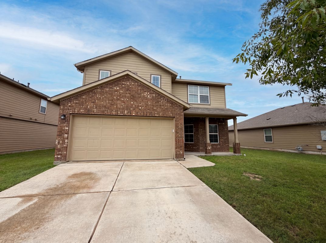 Property photo 1 of 706 Luna Vista Dr