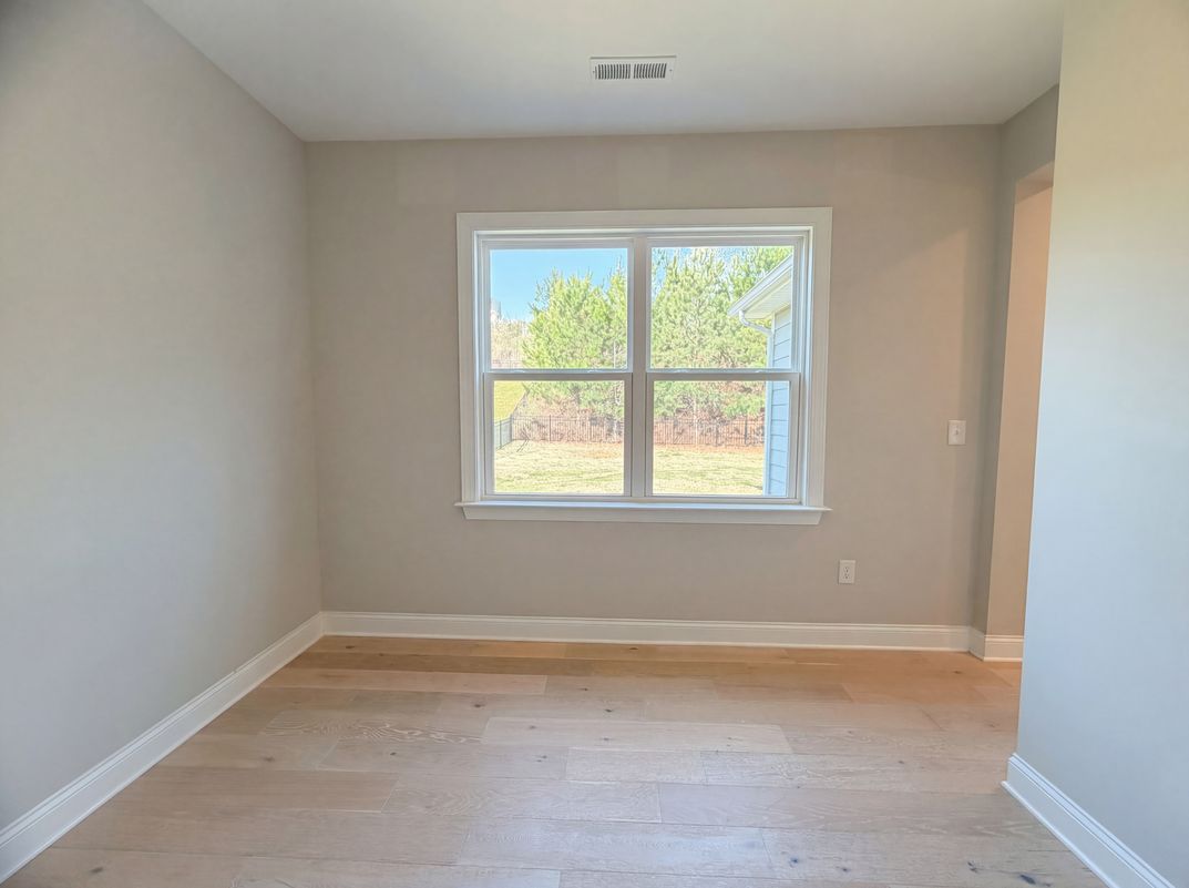 Photo 10 of 20 of 5016 Watercrest Trl, Belmont, NC