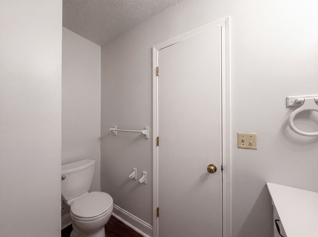 Photo 10 of 21 of 7511 Orient Ave, Kansas City, KS
