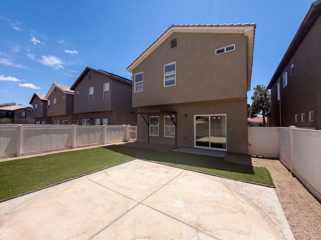 Photo 5 of 25 of 4560 Sunflower Ave, Las Vegas, NV