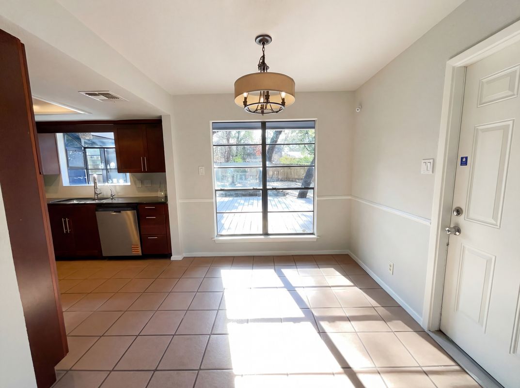 Photo 9 of 21 of 5423 Timberhurst, San Antonio, TX