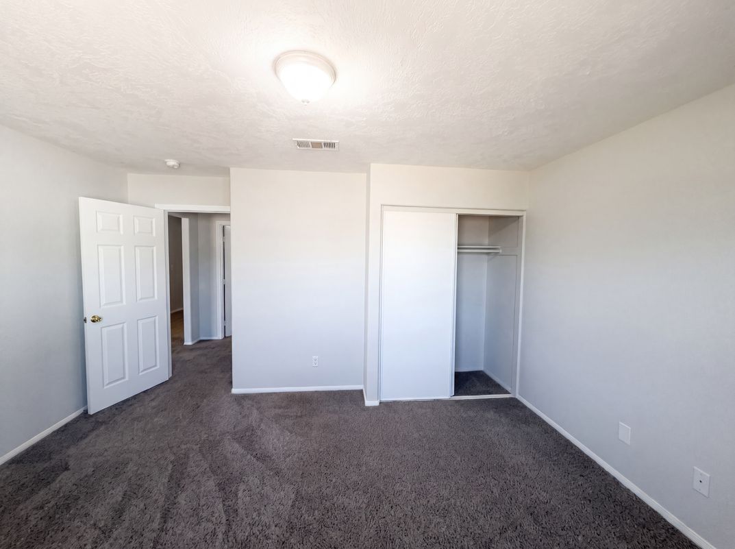 Photo 13 of 22 of 9712 Nipa Ave, California City, CA
