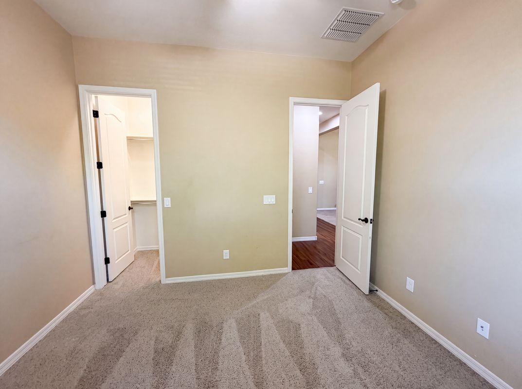 Photo 18 of 39 of 18136 W Devonshire Ave, Goodyear, AZ