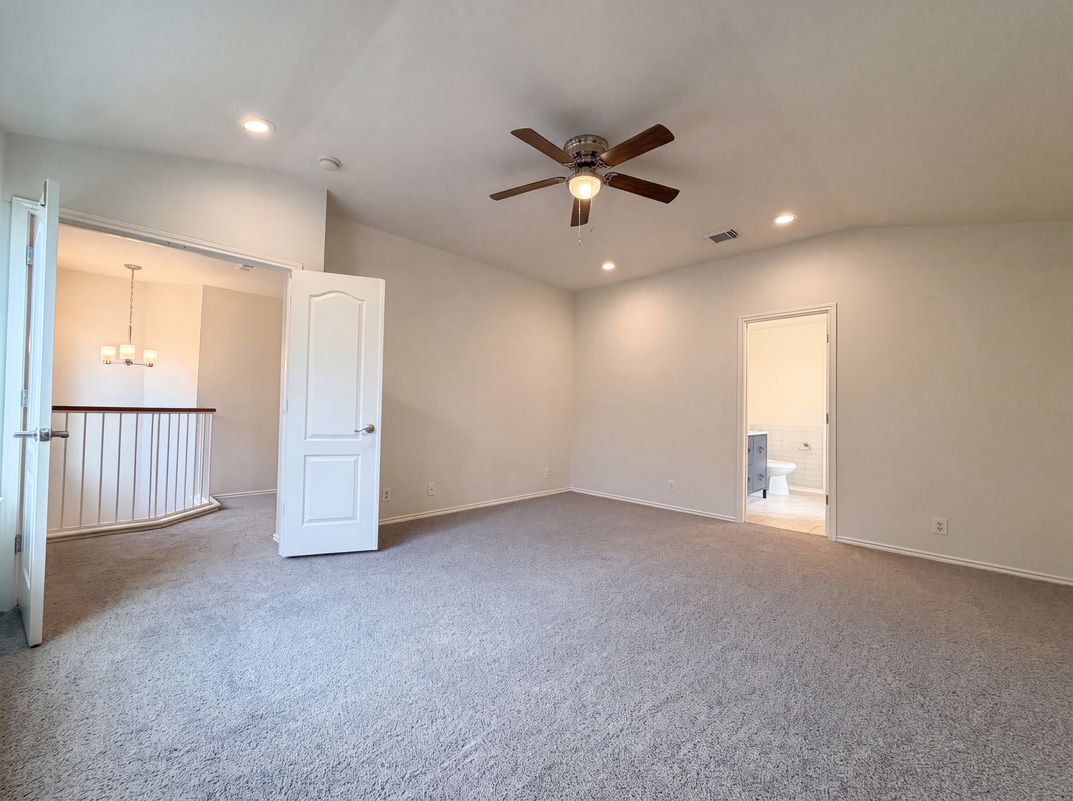 Photo 4 of 18 of 2648 Hunt St, New Braunfels, TX