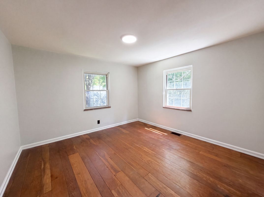 Photo 10 of 21 of 1304 Coolidge Ave, Cincinnati, OH
