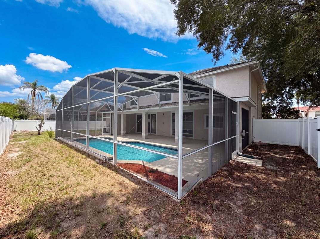 Photo 5 of 43 of 2270 Blossomwood Dr, Oviedo, FL