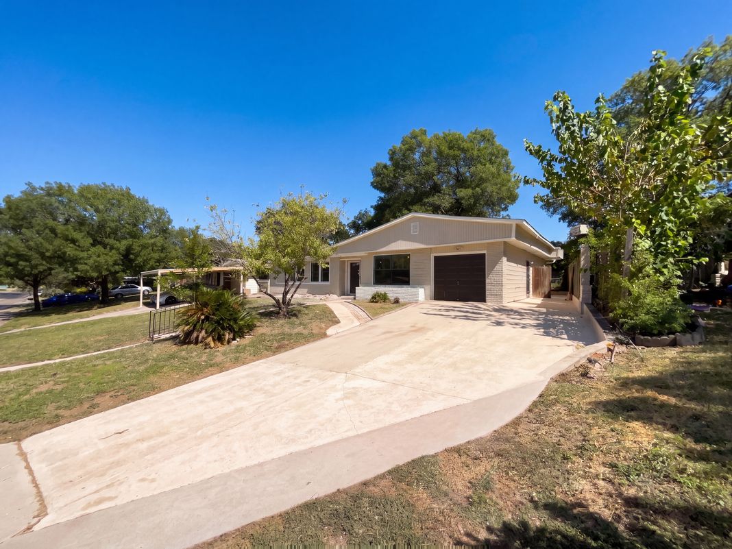 Photo 19 of 21 of 222 Colebrook Dr, San Antonio, TX