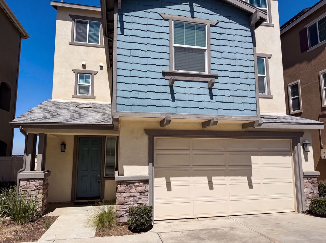 Photo 24 of 30 of 3885 Iron Mountain Cir, Jurupa Valley, CA