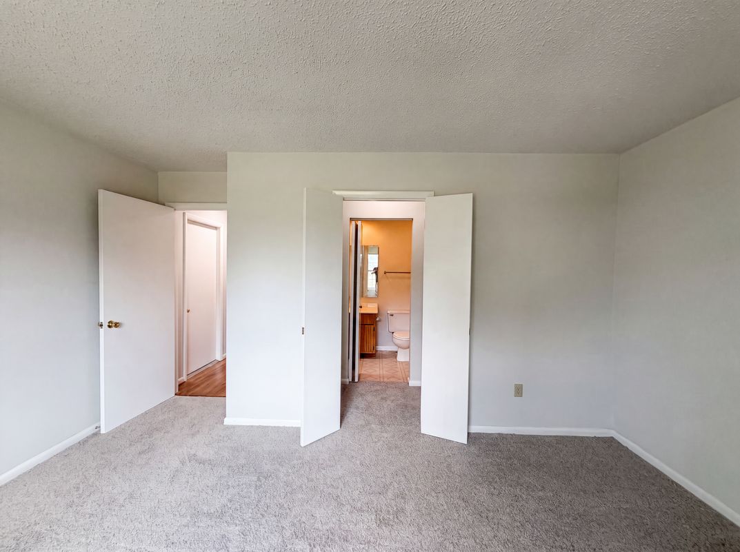 Photo 15 of 26 of 104 Santa Anita Ave, Newark, OH