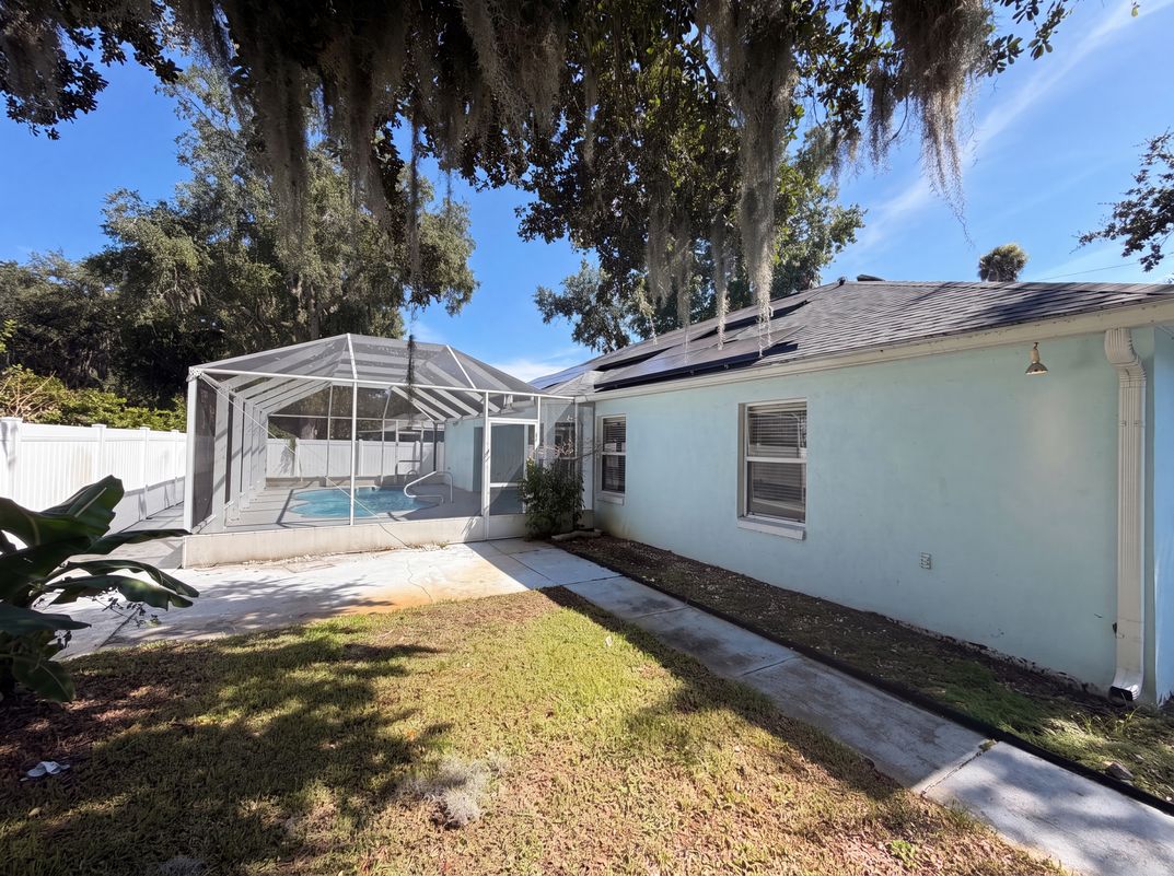 Photo 5 of 19 of 431 Harbour Lights Dr, Ormond Beach, FL