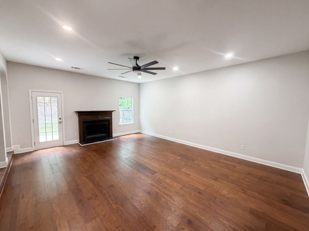 Photo 3 of 27 of 176 Fred Bishop Dr, Canton, GA
