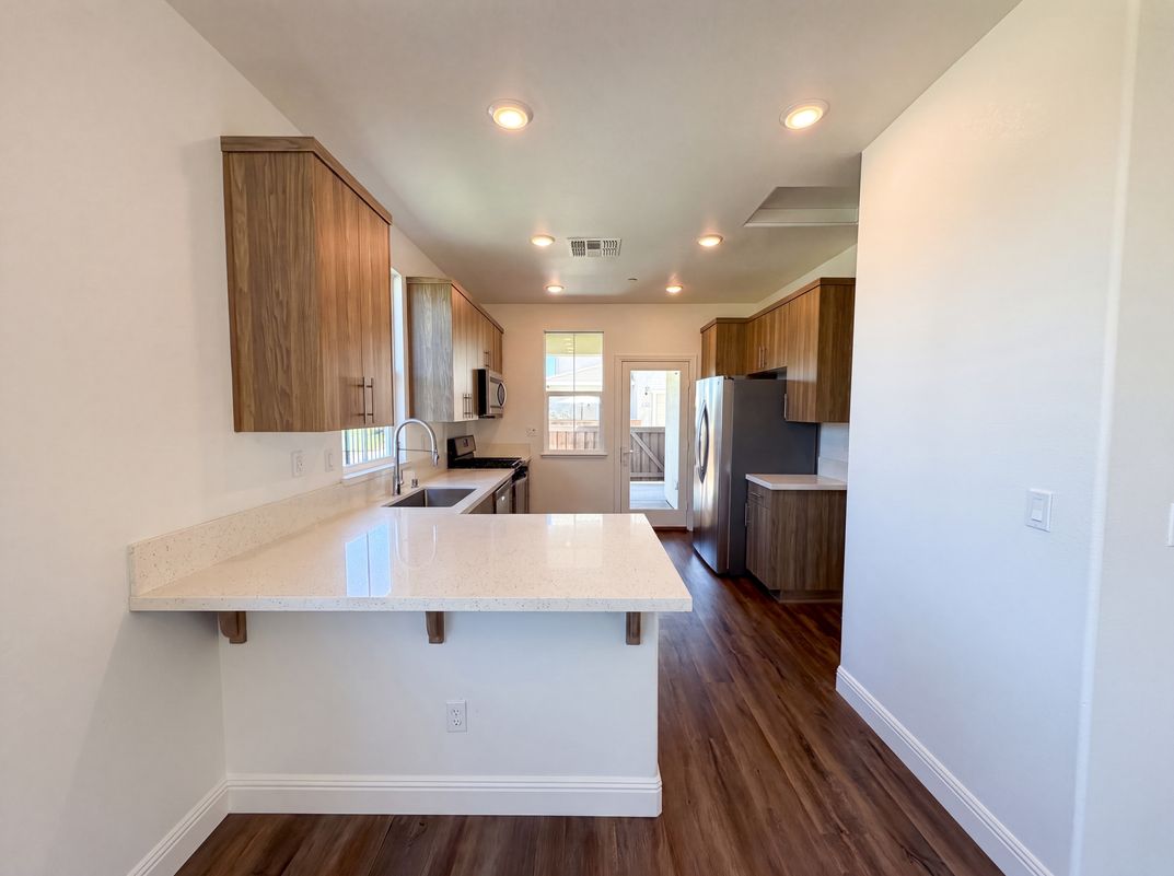 Photo 8 of 30 of 10801 Portico Cir, Rancho Cordova, CA