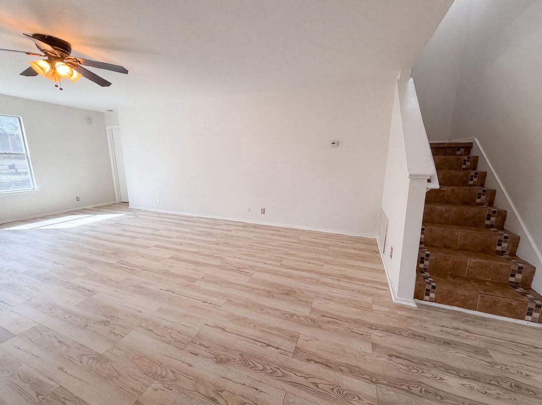 Photo 7 of 22 of 5810 Vasey Blvd, Austin, TX