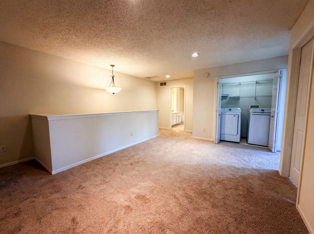 Photo 18 of 21 of 5221 Robin Ln, Farmington, MN