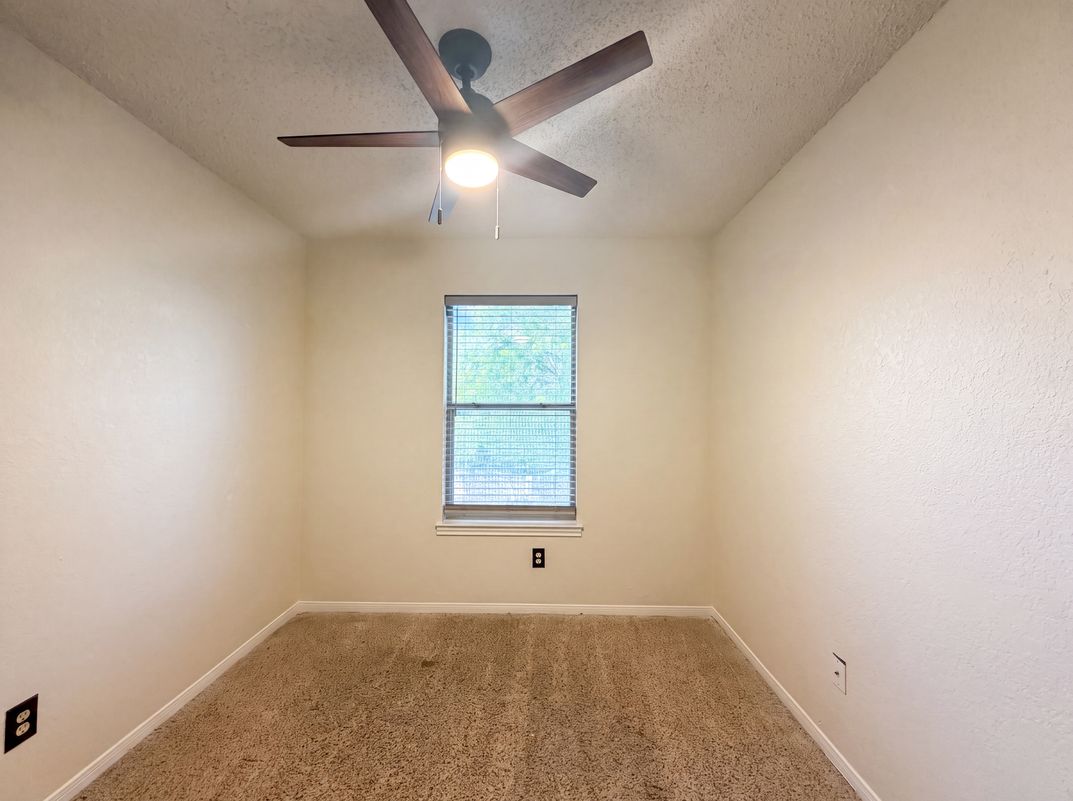 Photo 9 of 19 of 2505 Lain Dr, Killeen, TX