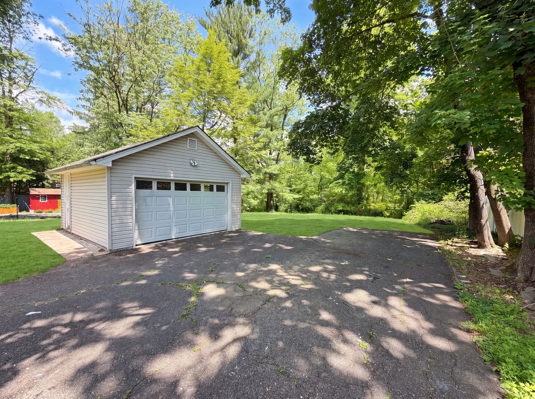 Photo 22 of 26 of 506 Lyons Rd, Basking Ridge, NJ