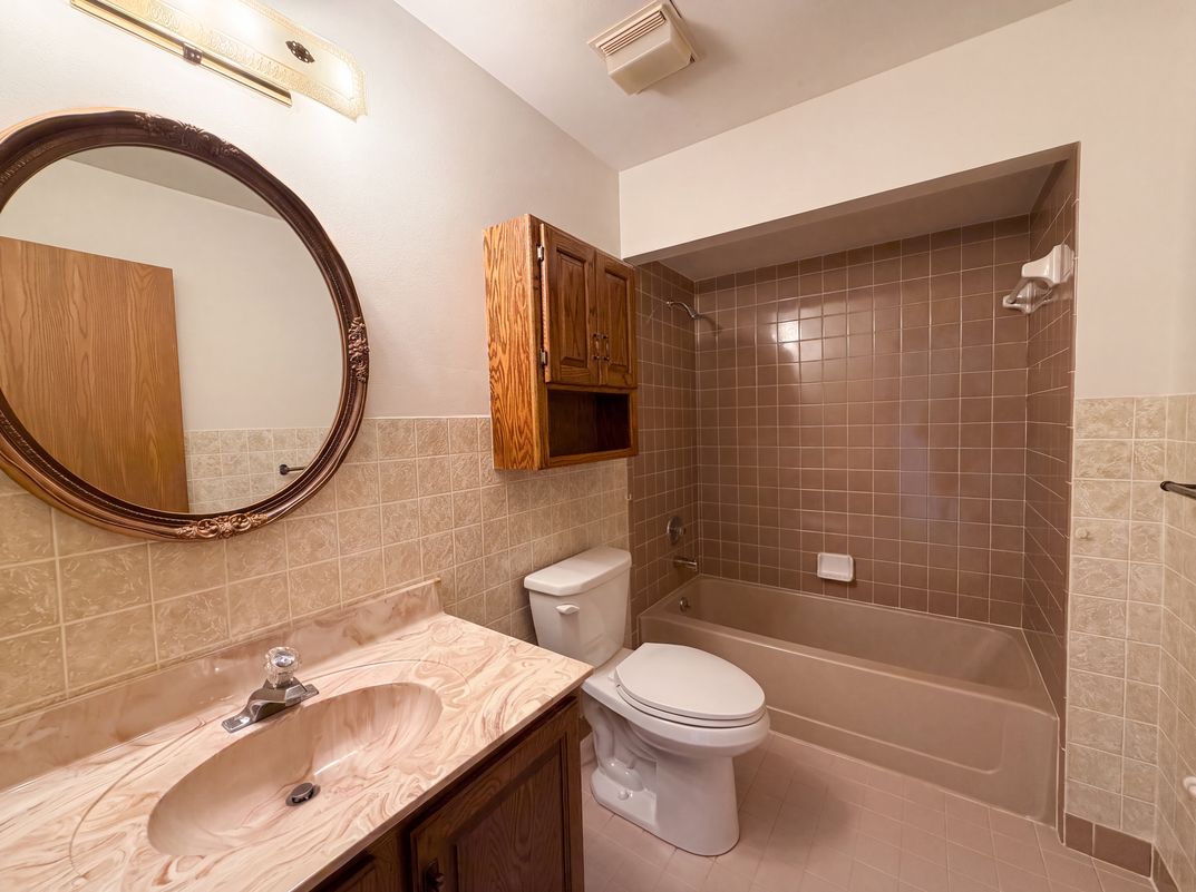 Photo 16 of 21 of 3679 Vago Ln, Florissant, MO