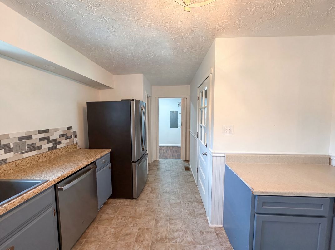 Photo 12 of 30 of 8505 Troutman Ln, Knoxville, TN