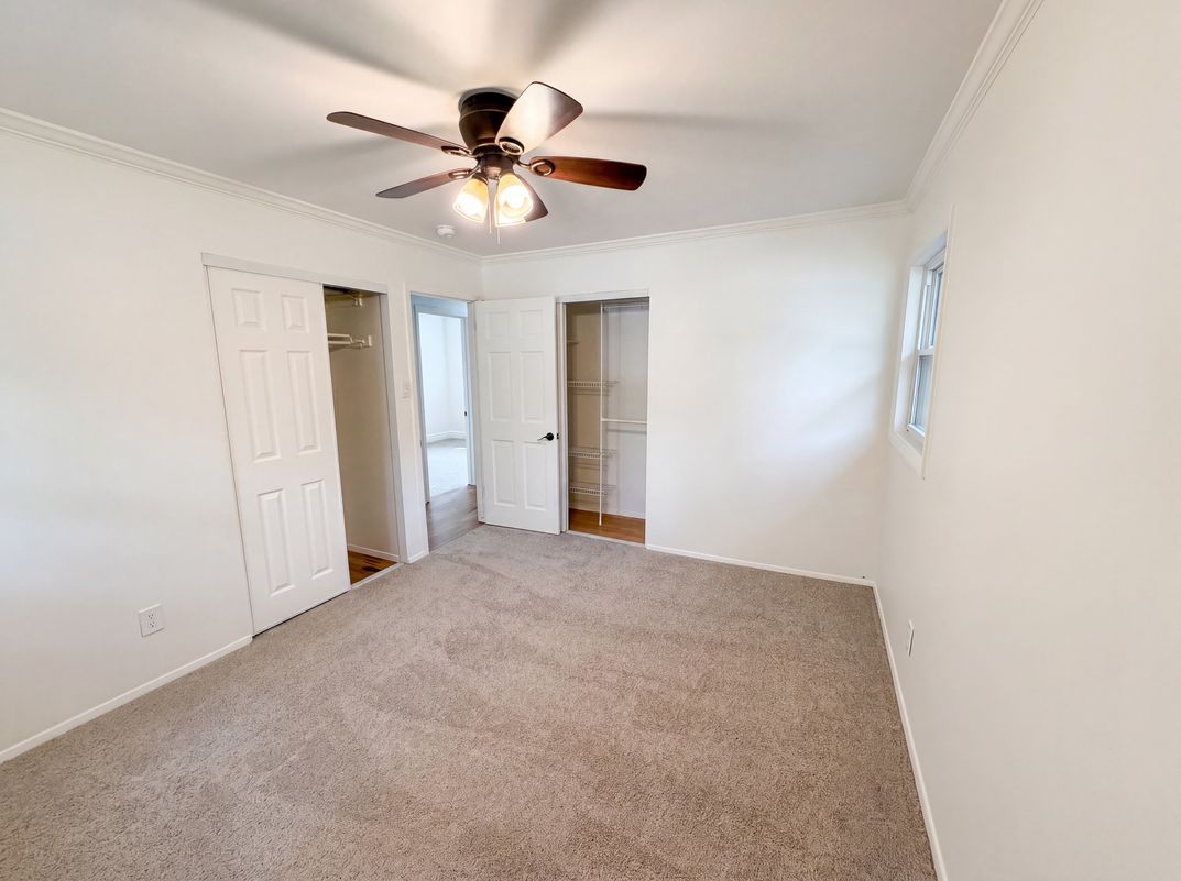 Photo 4 of 33 of 1741 S Krameria Way, Denver, CO