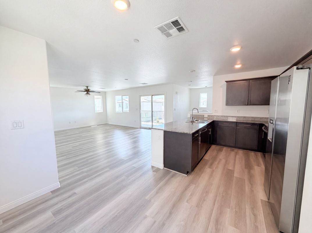 Photo 13 of 41 of 6875 Crimson Shadow St, North Las Vegas, NV