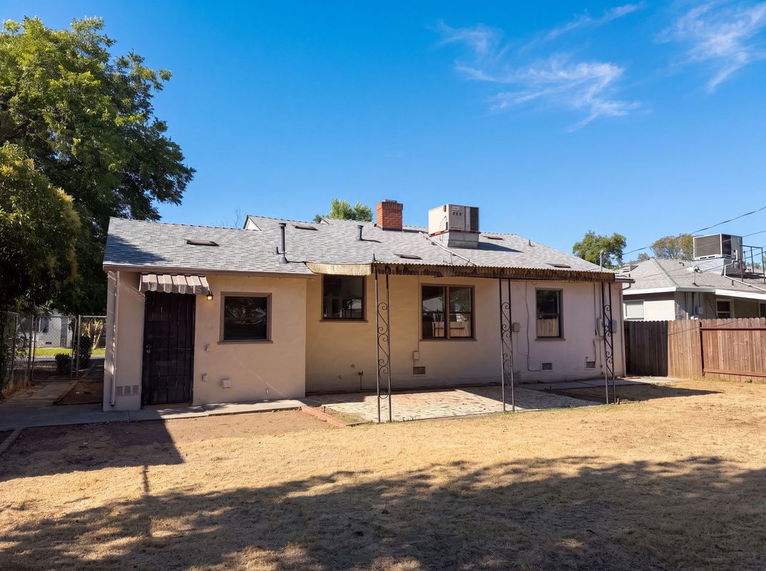 Photo 40 of 41 of 4601 Summit Way, Sacramento, CA