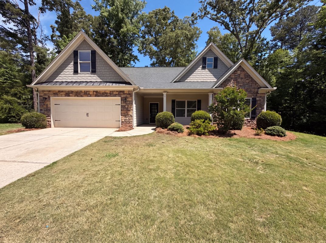 Photo 18 of 22 of 1209 Windstone Dr, Winder, GA