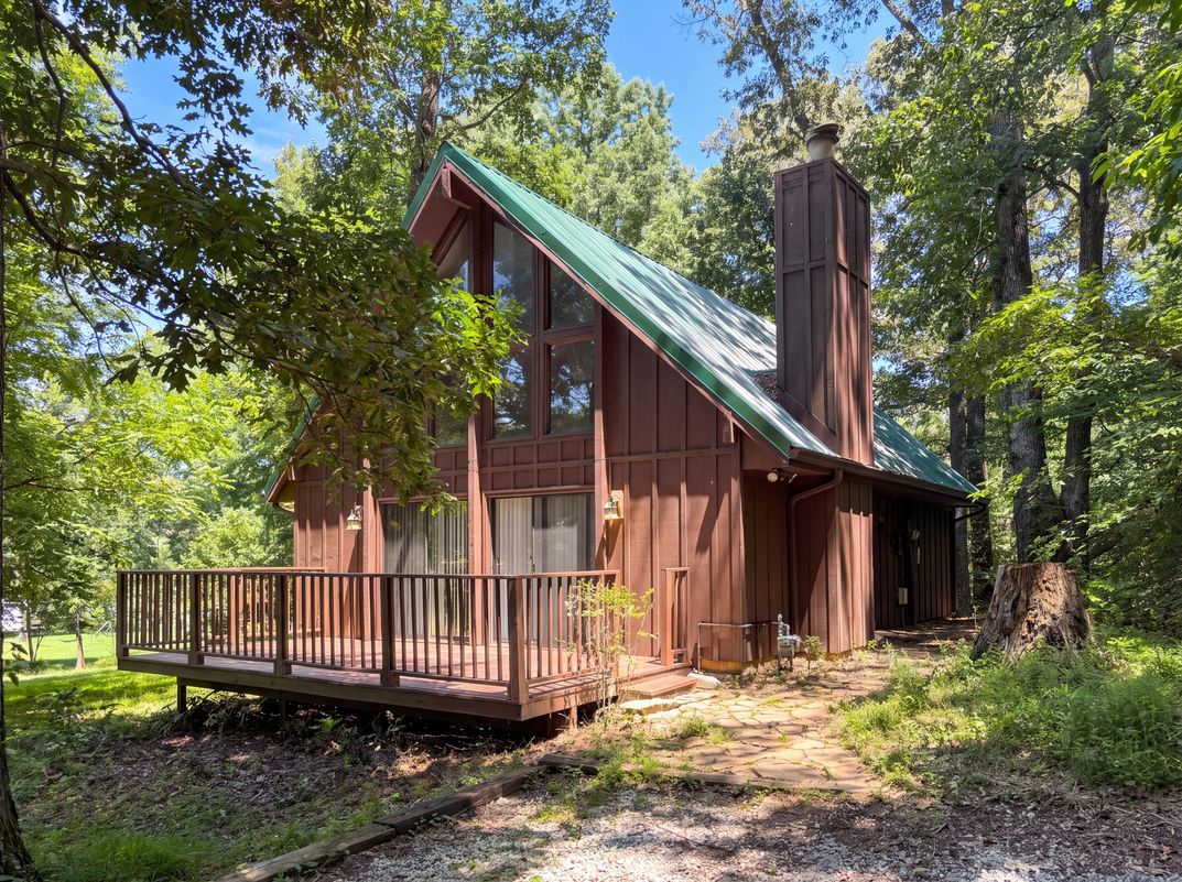 Photo 5 of 20 of 240 Shawna Ln, Hillsboro, TN
