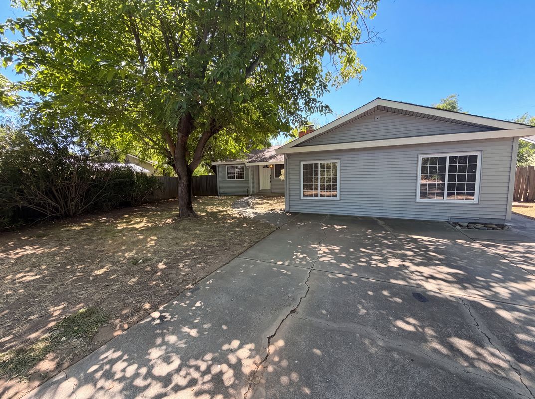Photo 23 of 30 of 209 Bryan Ave, Roseville, CA