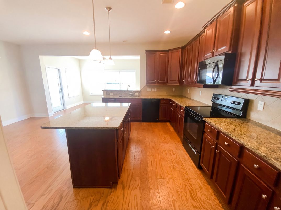 Photo 2 of 40 of 249 Southberry Ln, Lexington, SC